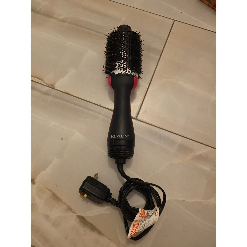 REVLON One-Step Hair Dryer‎ & Volumizer Titanium Max Edition RVDR5282 B3